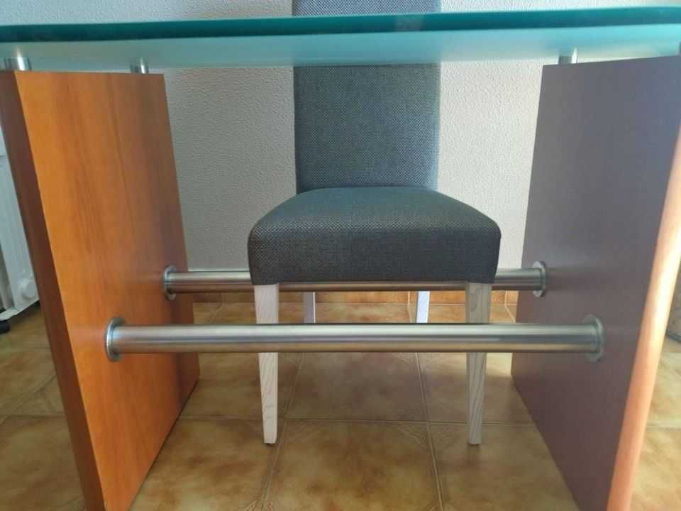 Mesa de jantar com 1,60m x 0,90m Como nova