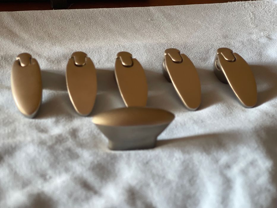 Conjunto de puxadores NOVOS 5 + 1 em aço inox sem brilho