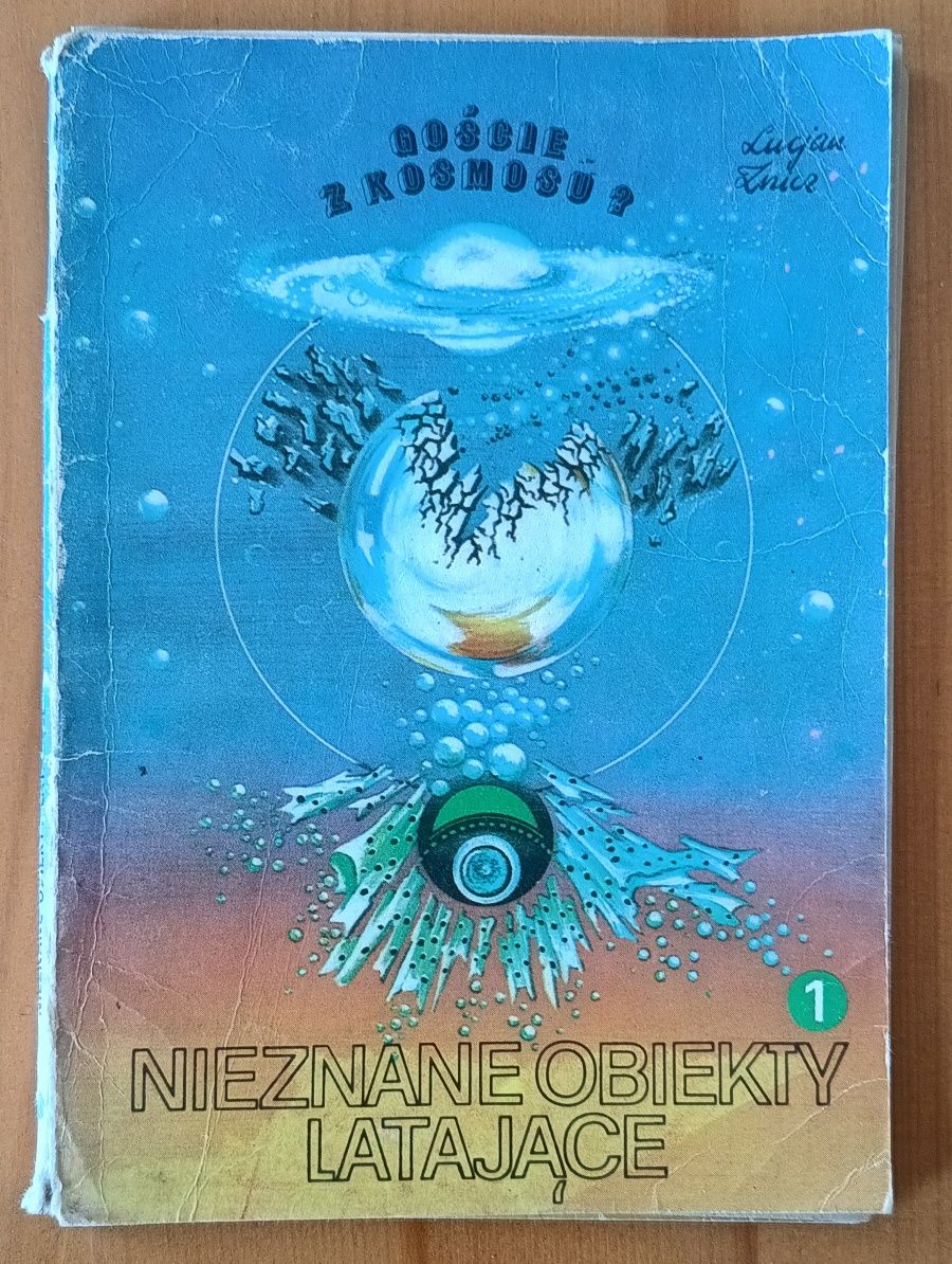 Książka o UFO stare wydanie