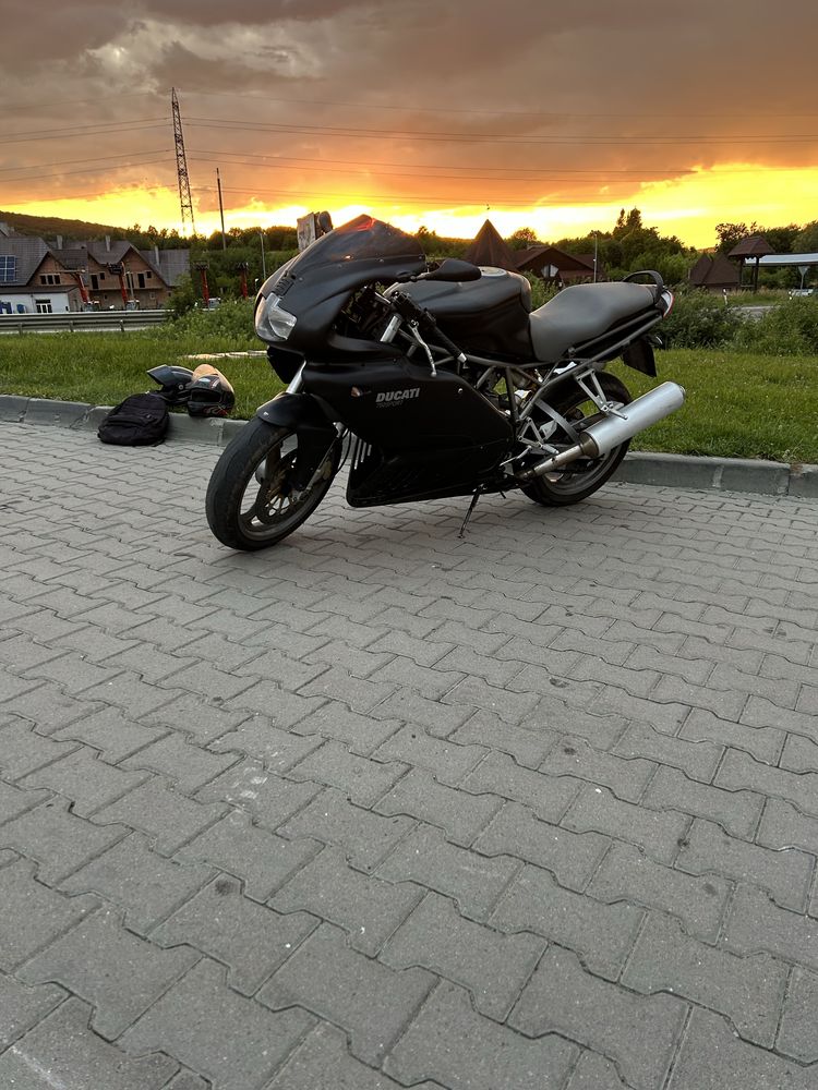 Продам мотоцик Ducati 750