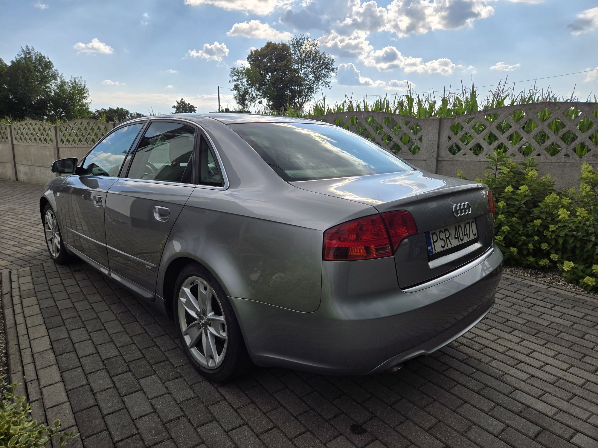 Audi a4 b7 s line
