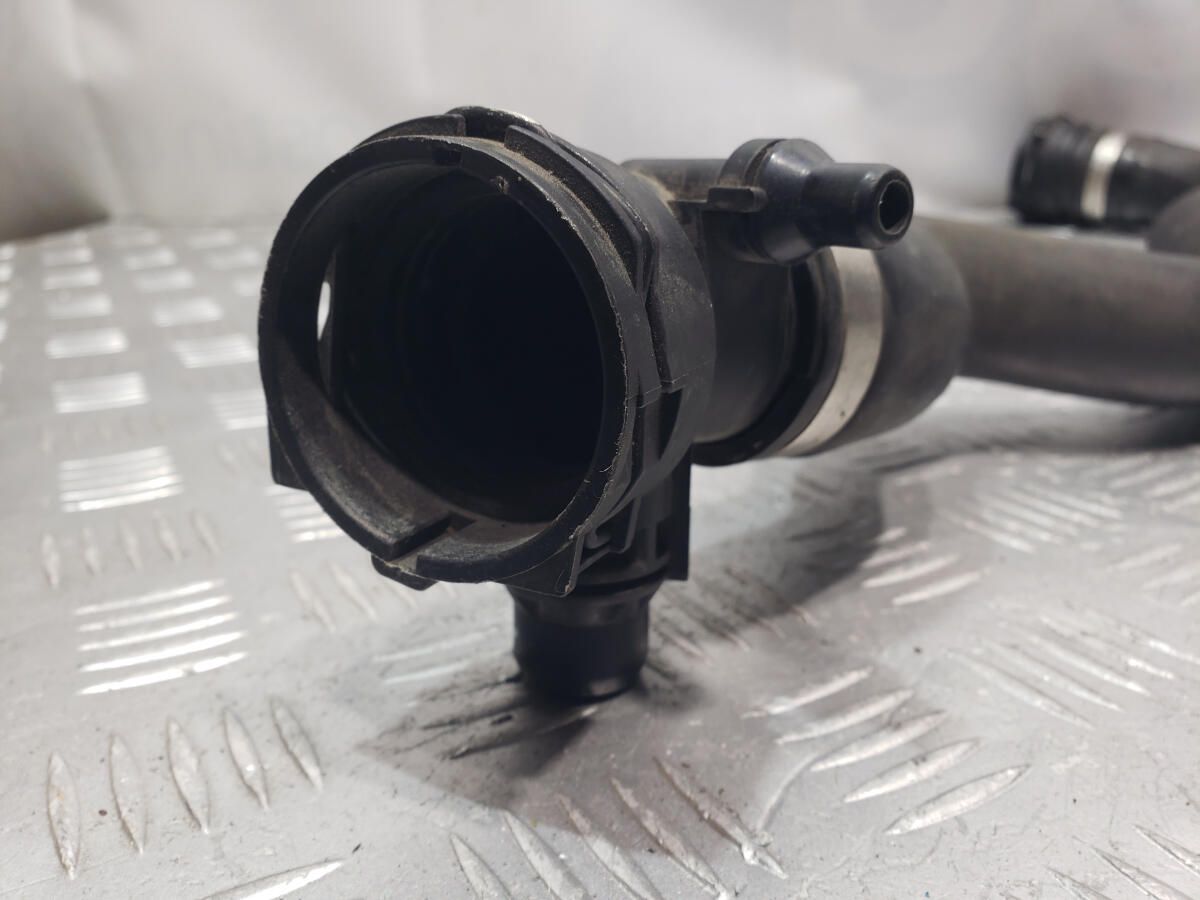 Патрубок системы охлаждения BMW 3 F30 17127811127 2012-2017 разборка