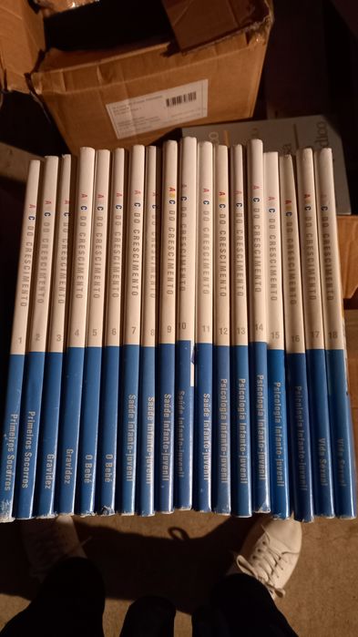 Vendo coleção completa ABC do Crescimento, muito barata.