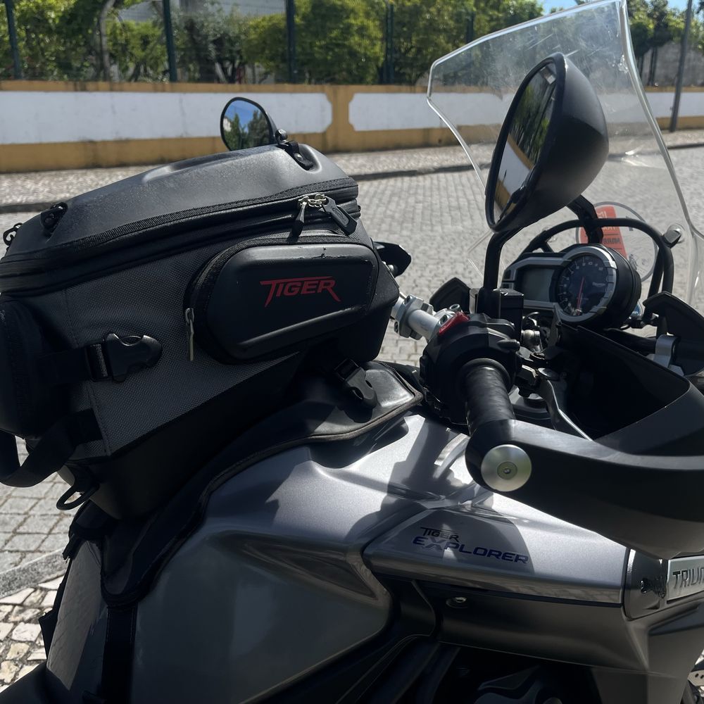 Triumph Explorer Tiger 1200