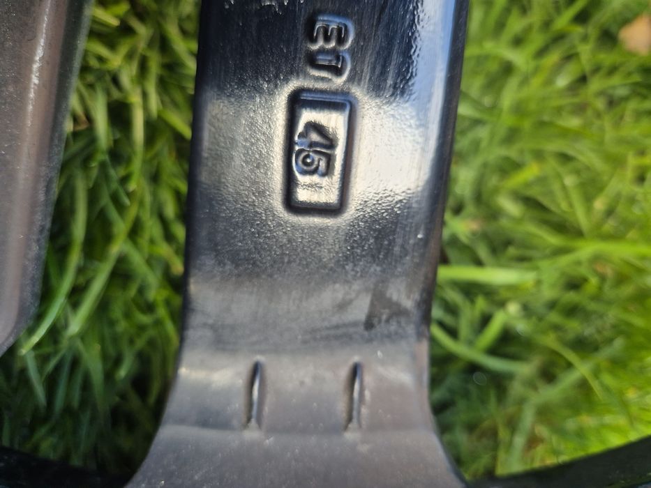Koła zimowe 5x114,3  18 7,5J oryginalne KIA