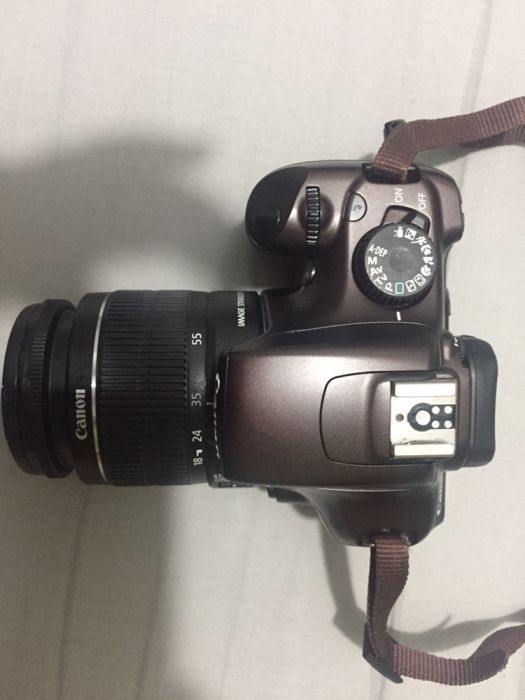 Máquina Fotográfica Canon EOS 1100D