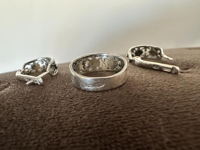 Шикарний набір кільце та сережки срібло 925