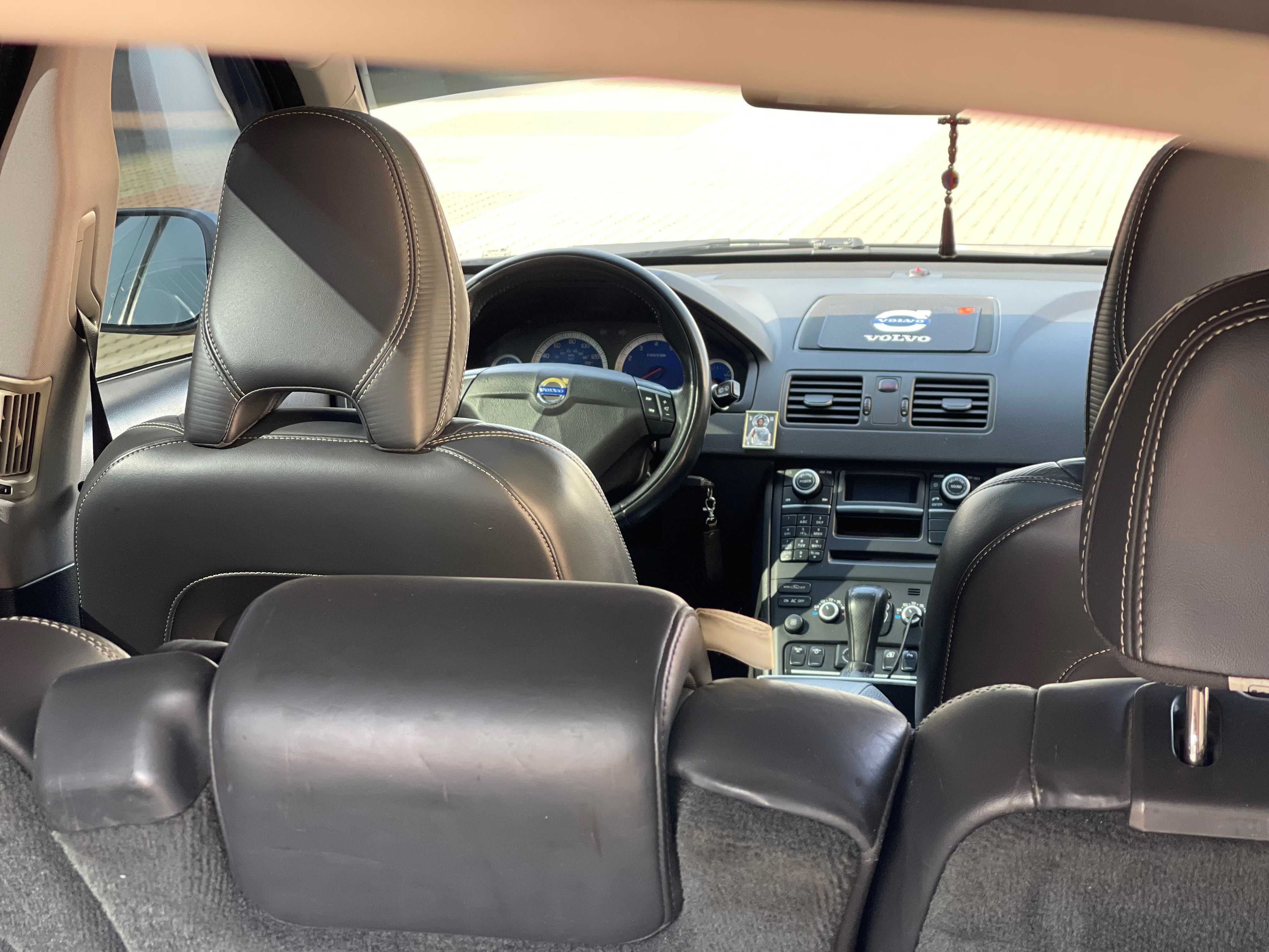 Volvo xc90 2013рік 3.2(газ-бензин) R-designe