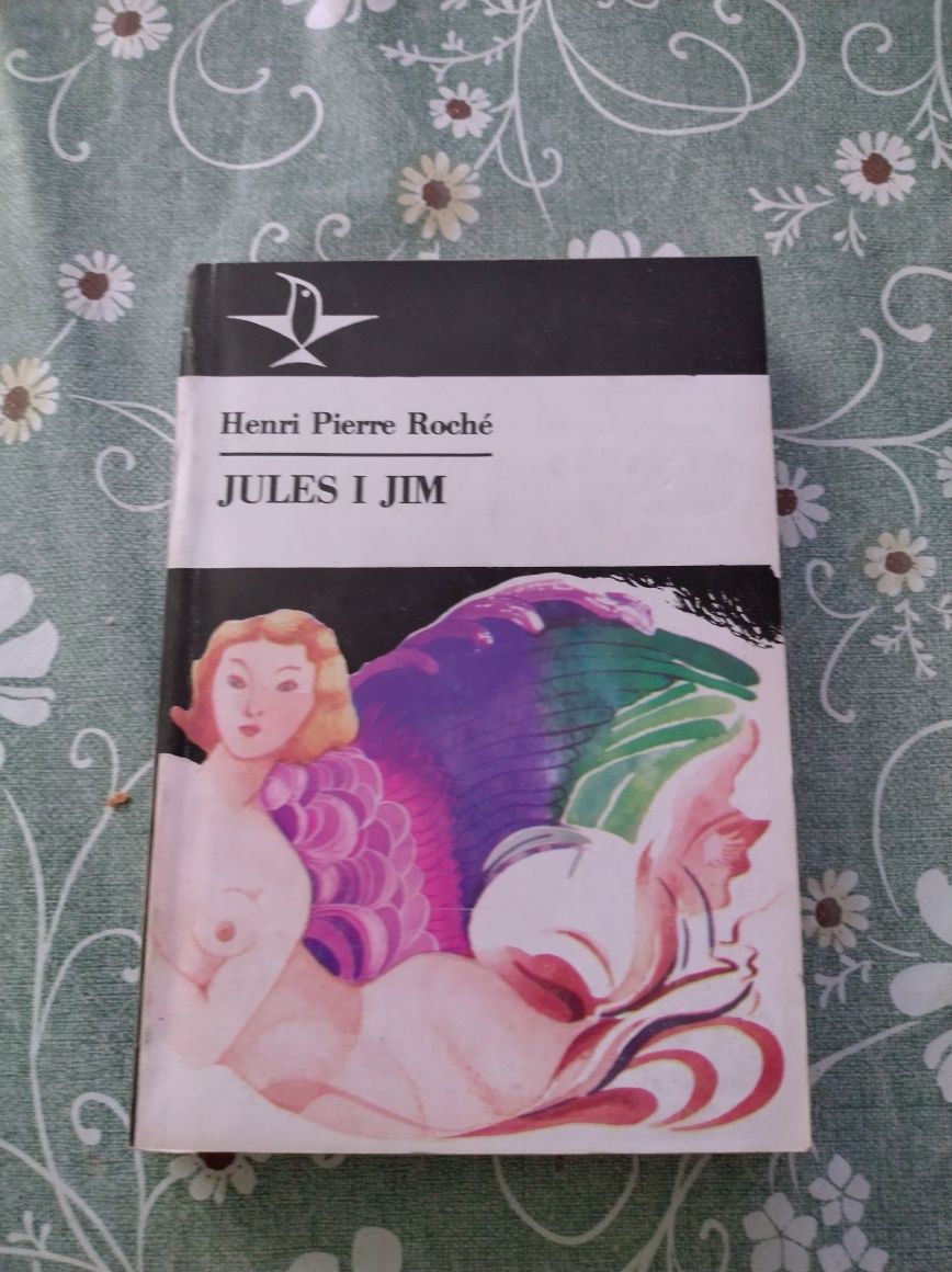 Książka ,, Jules i Jim". Autor: Henri Pierre Roche.