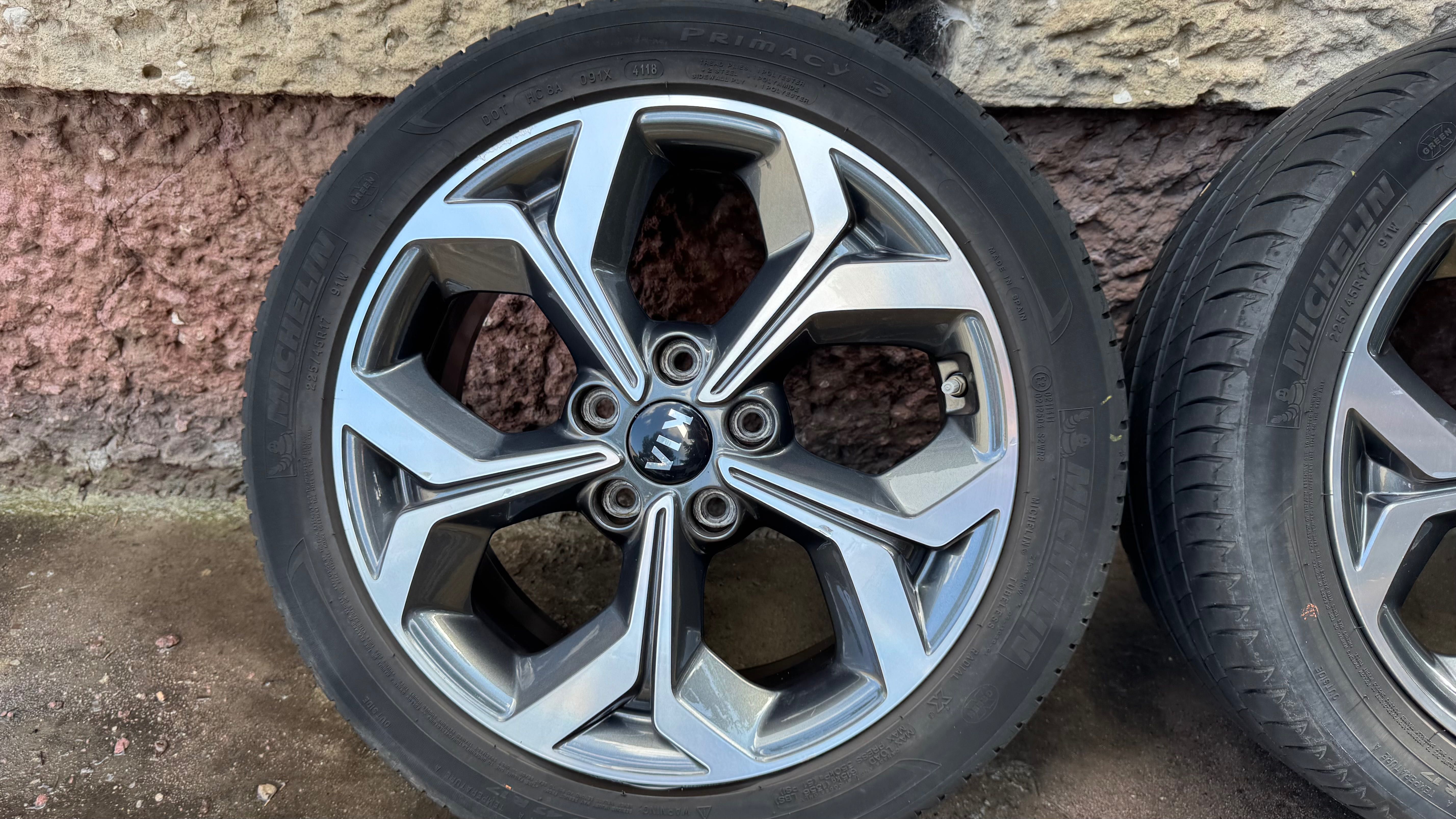 Felgi aluminiowe Komplet kół Kia Ceed Proceed GT 17" 225/45/17