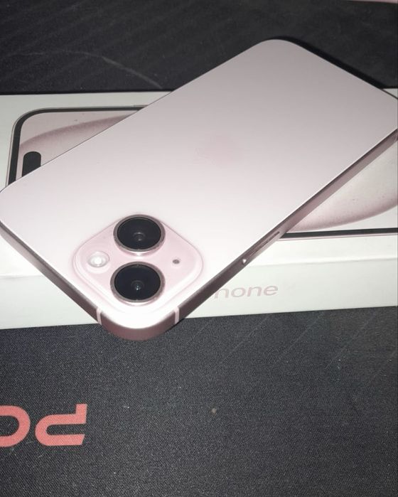 iPhone 15 em muito bom estado