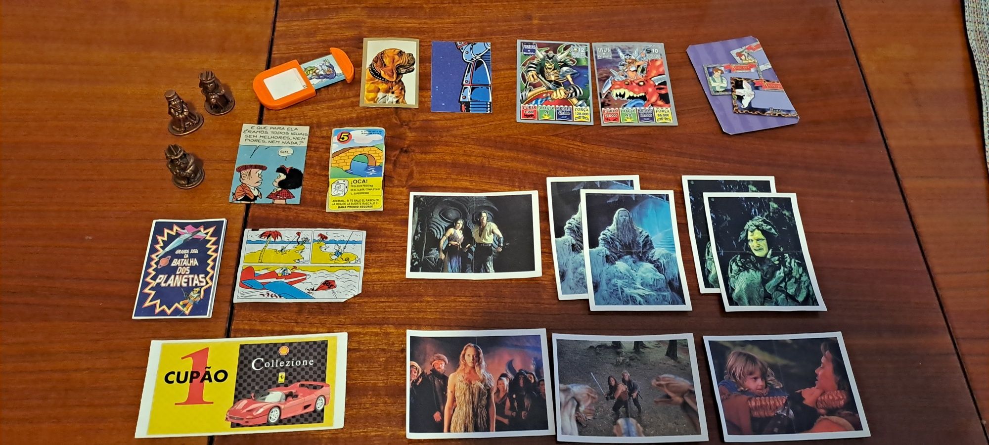 Cromos e figuras de coleções várias bollycao e outras