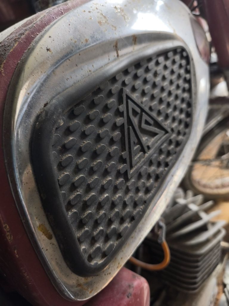 Motorizada EFS com motor SACHS