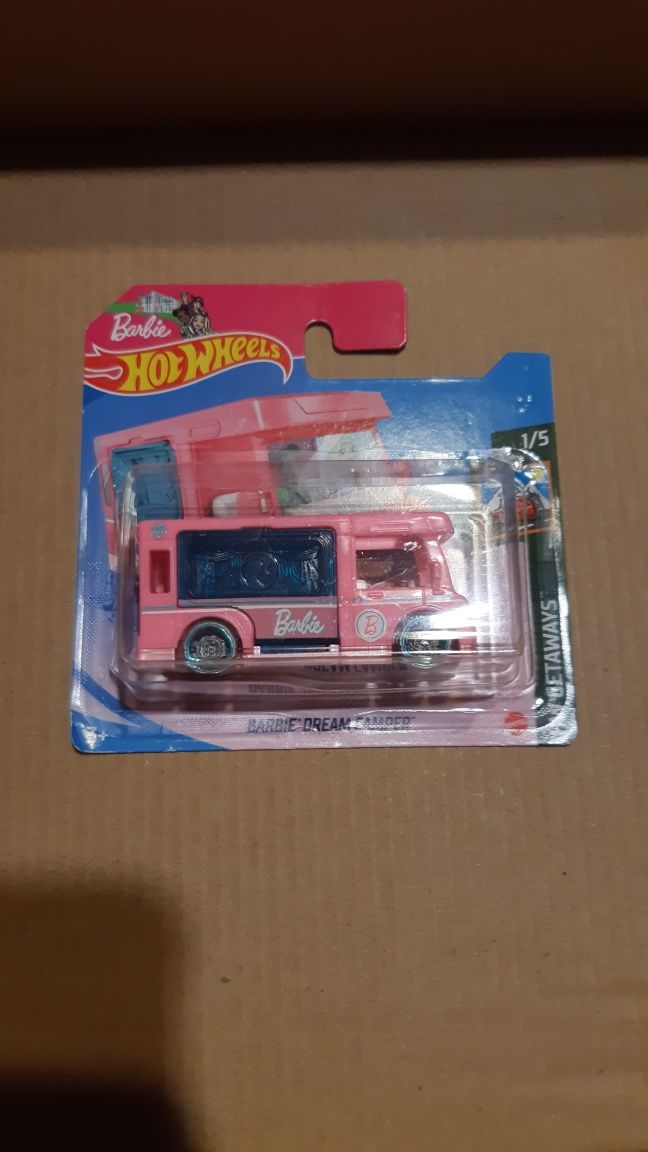 Hot Wheels Barbie Dream Camper