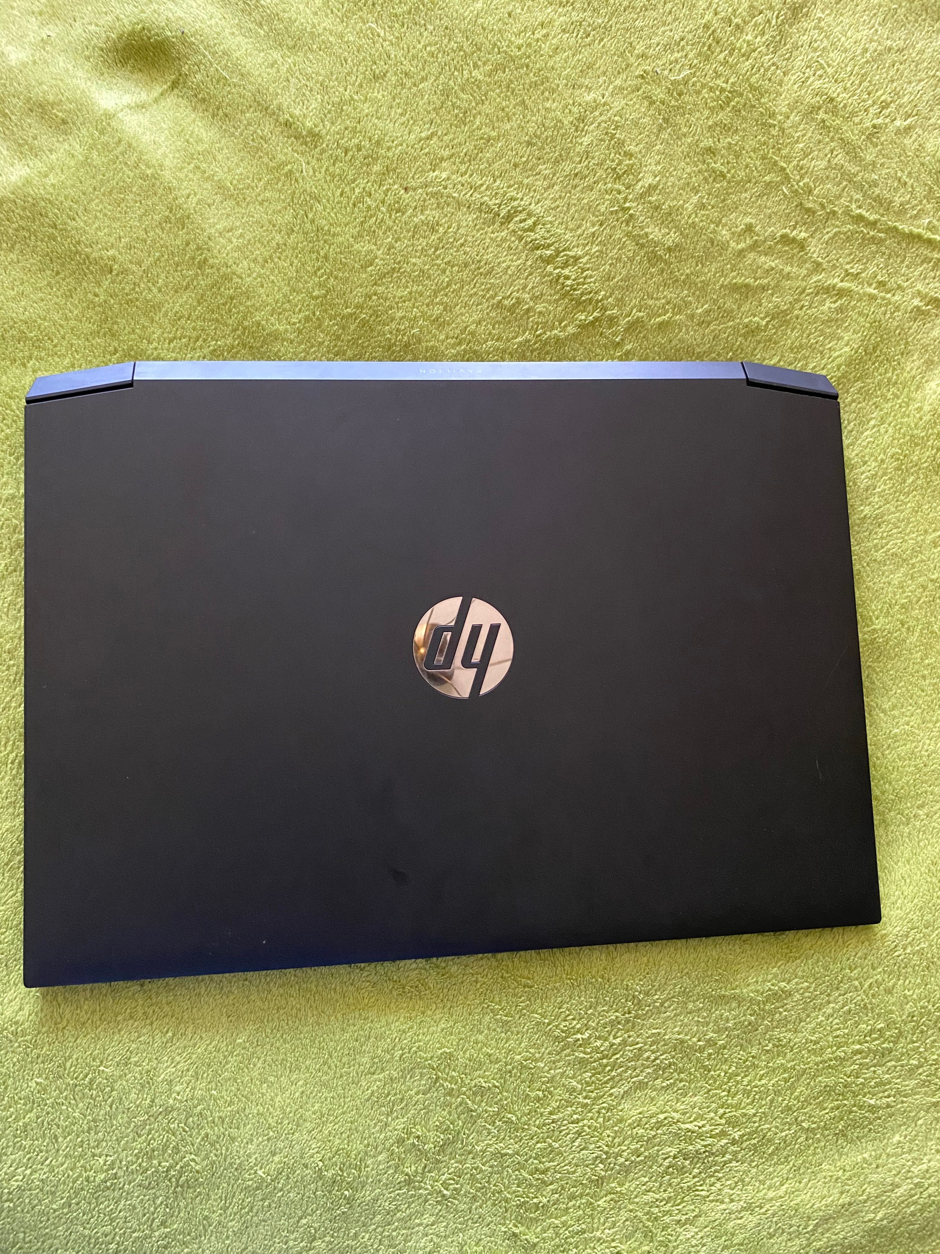 Продаю ноутбук HP Pavilion Gaming Laptop
15-ec0006ua