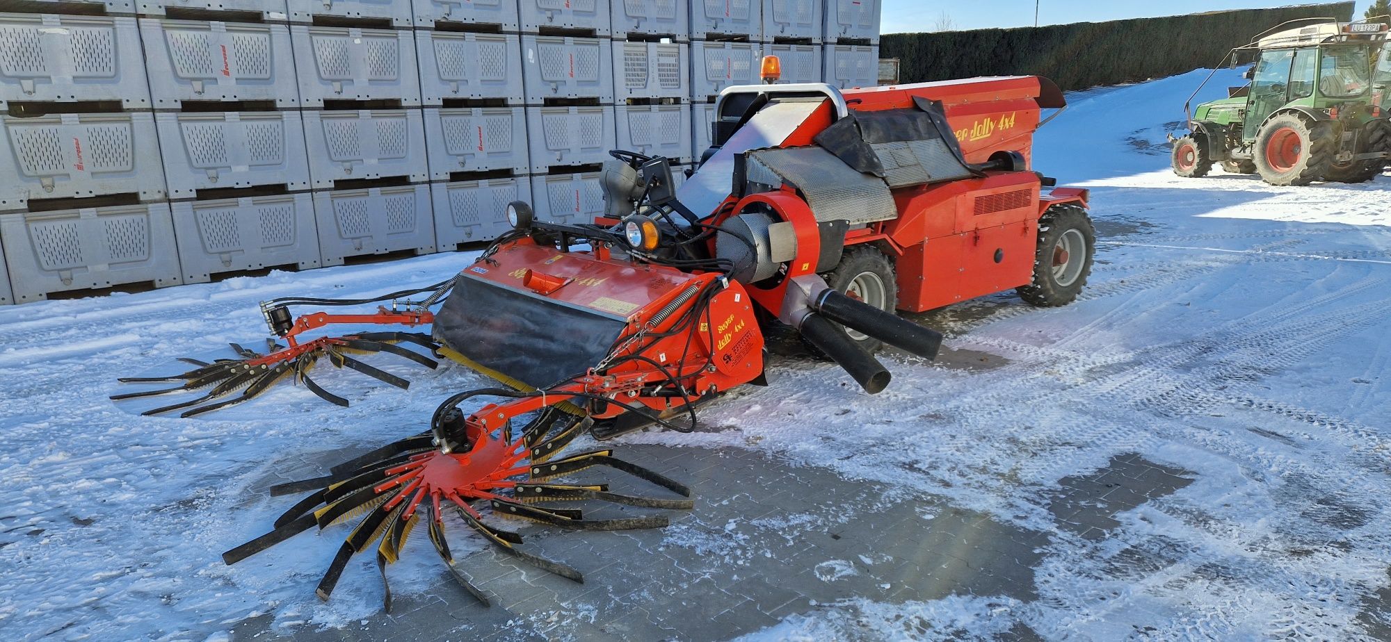 Kombajn do orzechów laskowych JOLLY SUPER 4X4