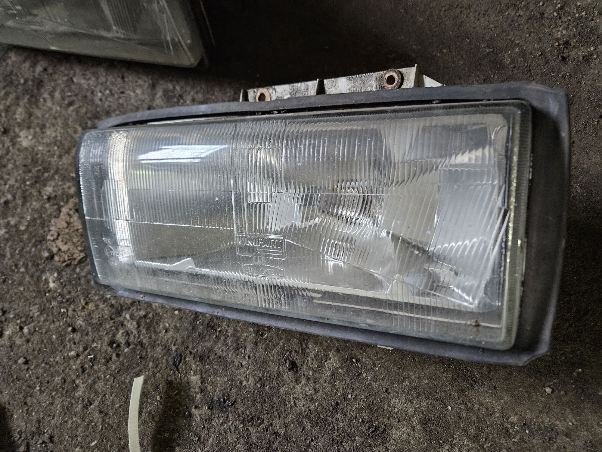 Lampy przednie Daf 45