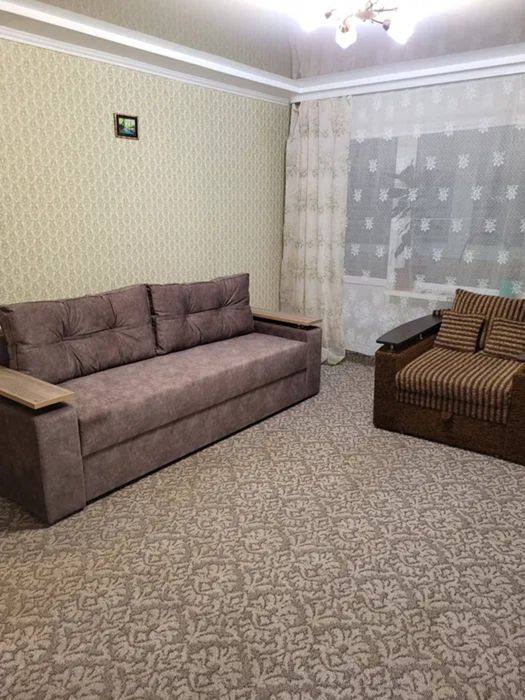 Продається квартира у м. Кропивницький з меблями та технікою.