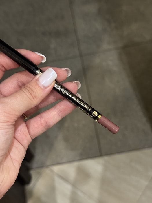 Помада TopFace віддтінок 004 з олівцем