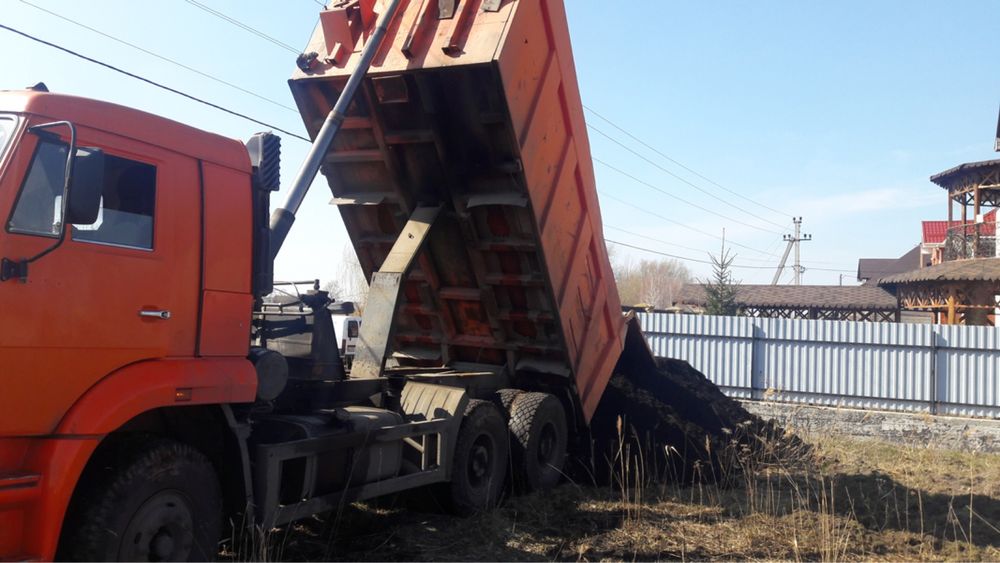 Ґрунт та перегній для саду в мішках