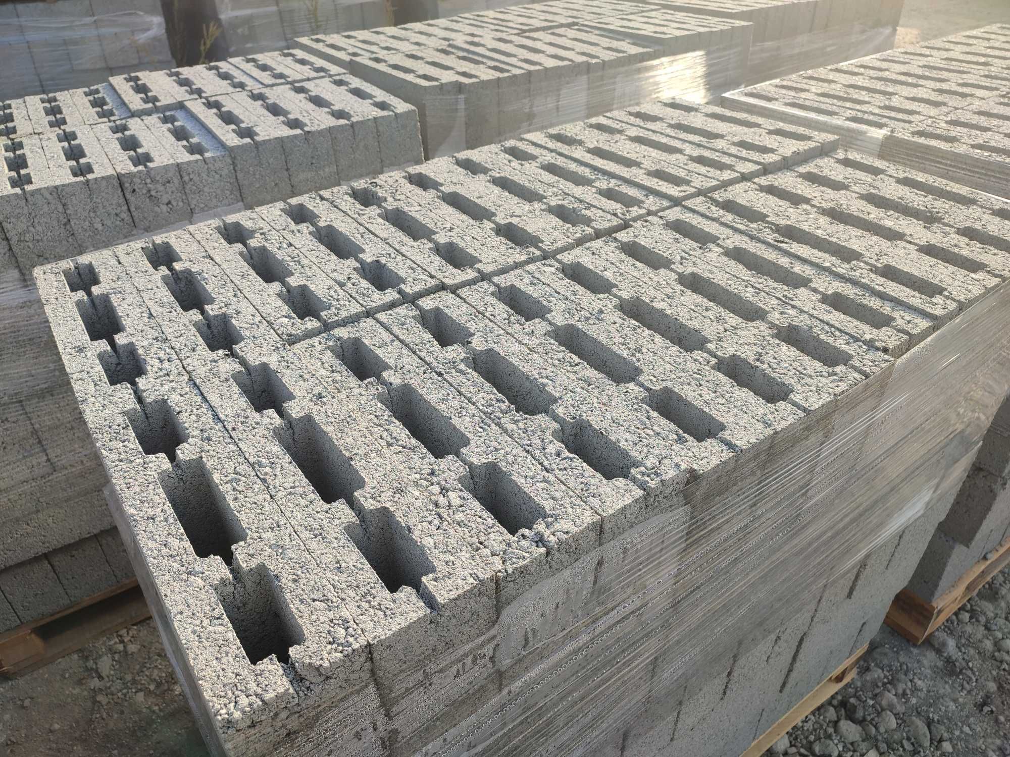 Шлакоблок 390х190х190 мм, перегородковий 390х190х100. Меденичі