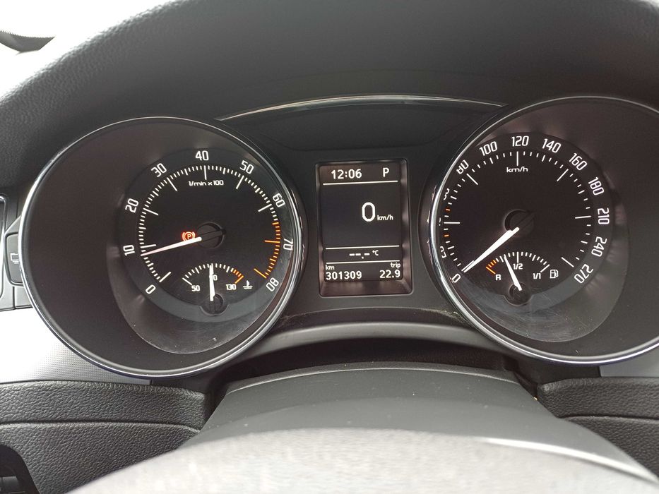 Skoda Superb2 Ambition 2013r 1,8 TSI 160km DSG 1wł Serwis Bezwypadkowy