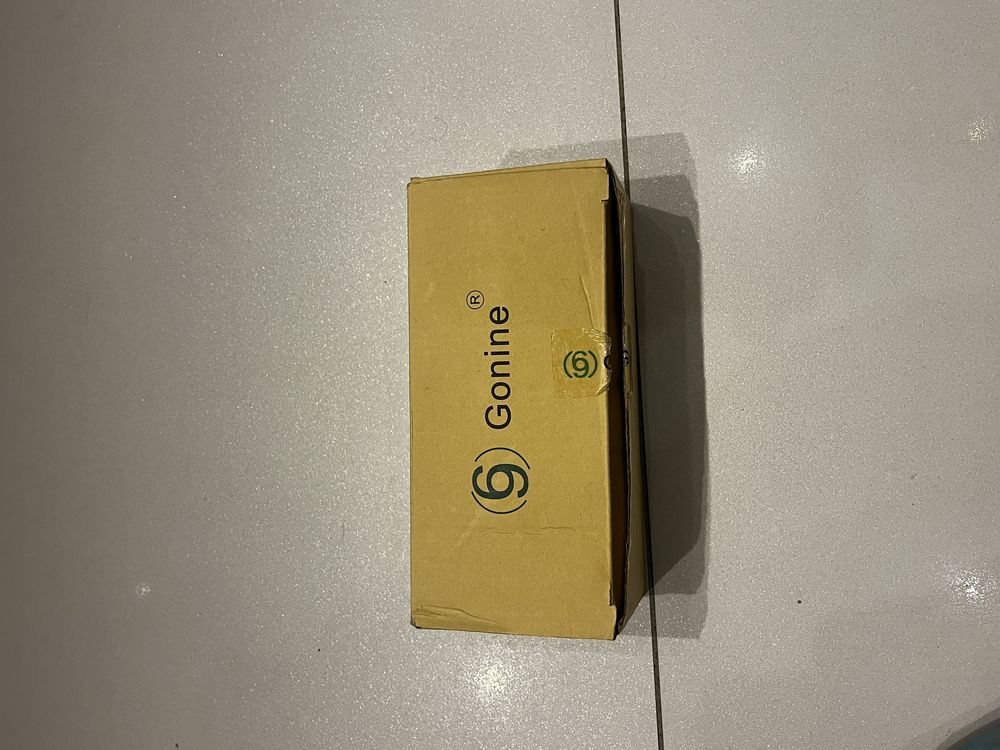 Adapter sieciowy Gonine z wtyczka DC 5.5x2.1mm i 8szt wtyk jak DC