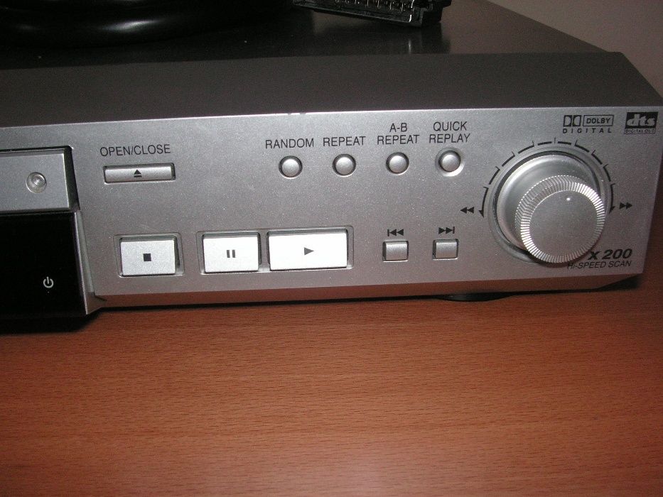 DVD Panasonic RV 32 (Impecável)