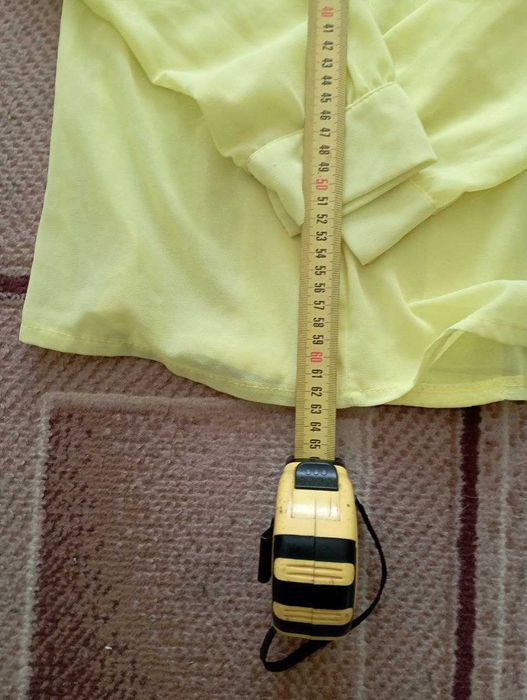 Жіноча кофтинка.