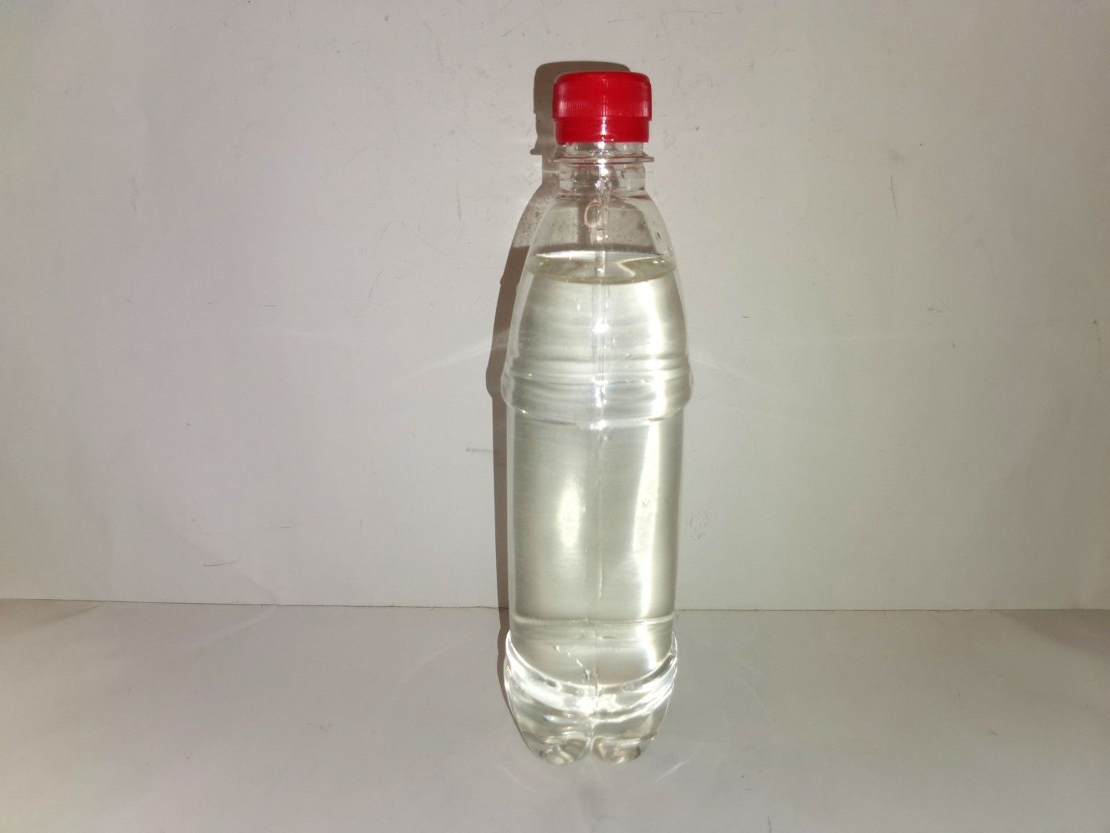 Качественный Изопропиловый спирт 0.5л 99% Китай очиститель линз