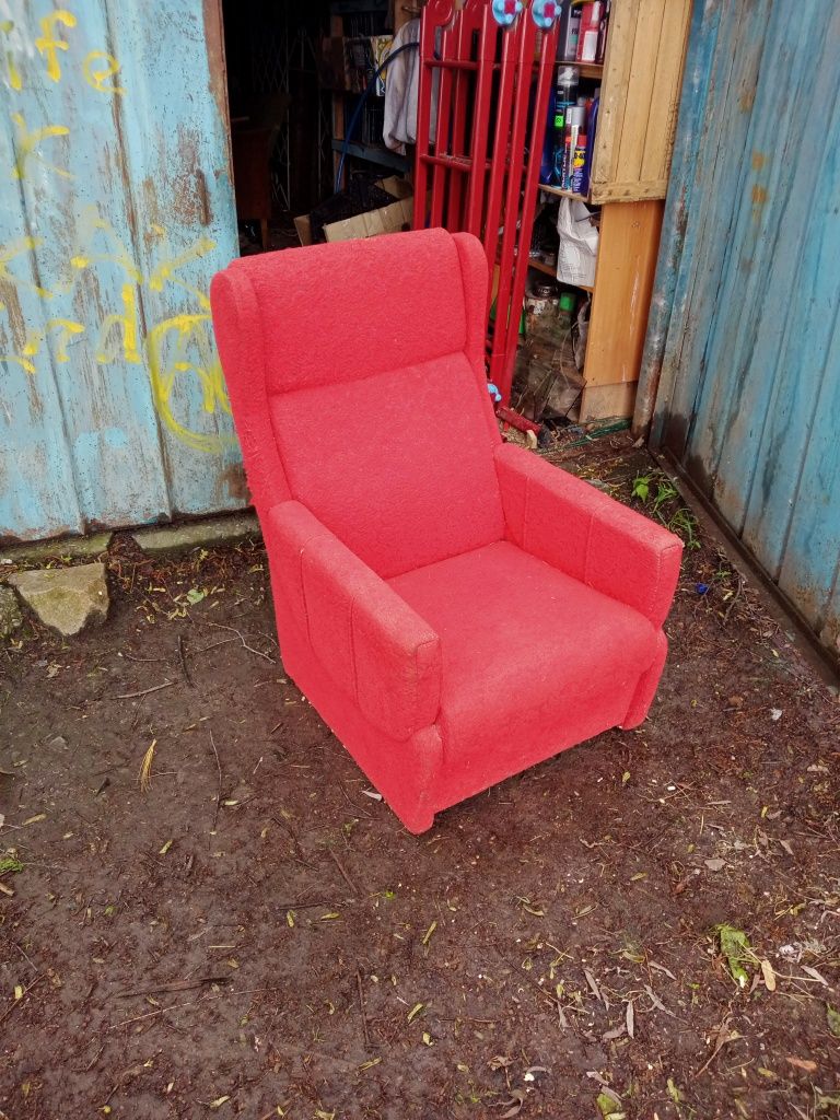 Продам крісло не розкладне