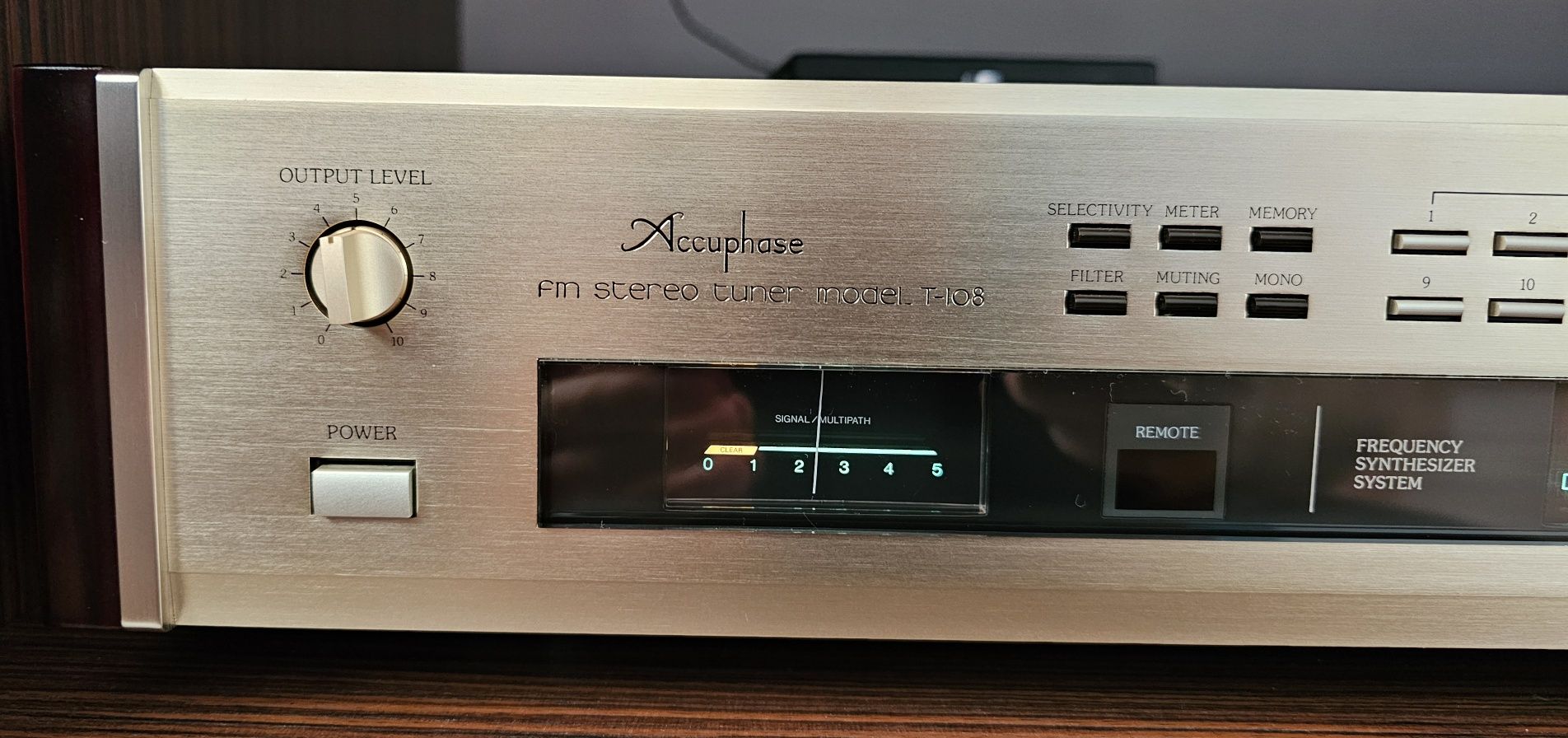 Accuphase tuner T-108 Vintage piękny pedantyczny stan po Serwisie