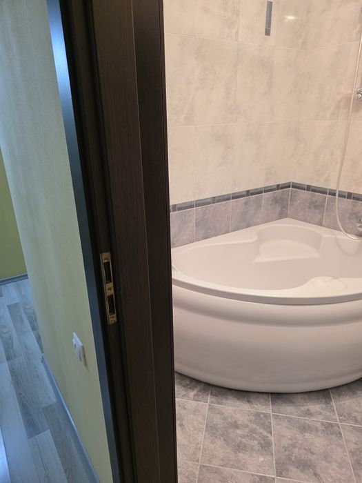 Двері внутрішні, б/в, полотно 199 на 75