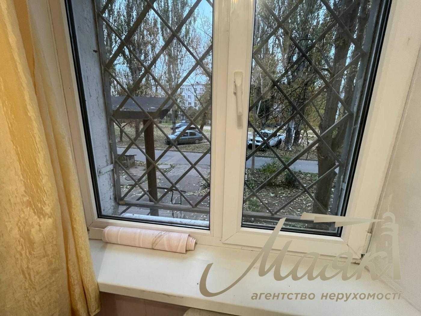продам 2-к.кв.Осипенковский мкрн.Зестафонская
