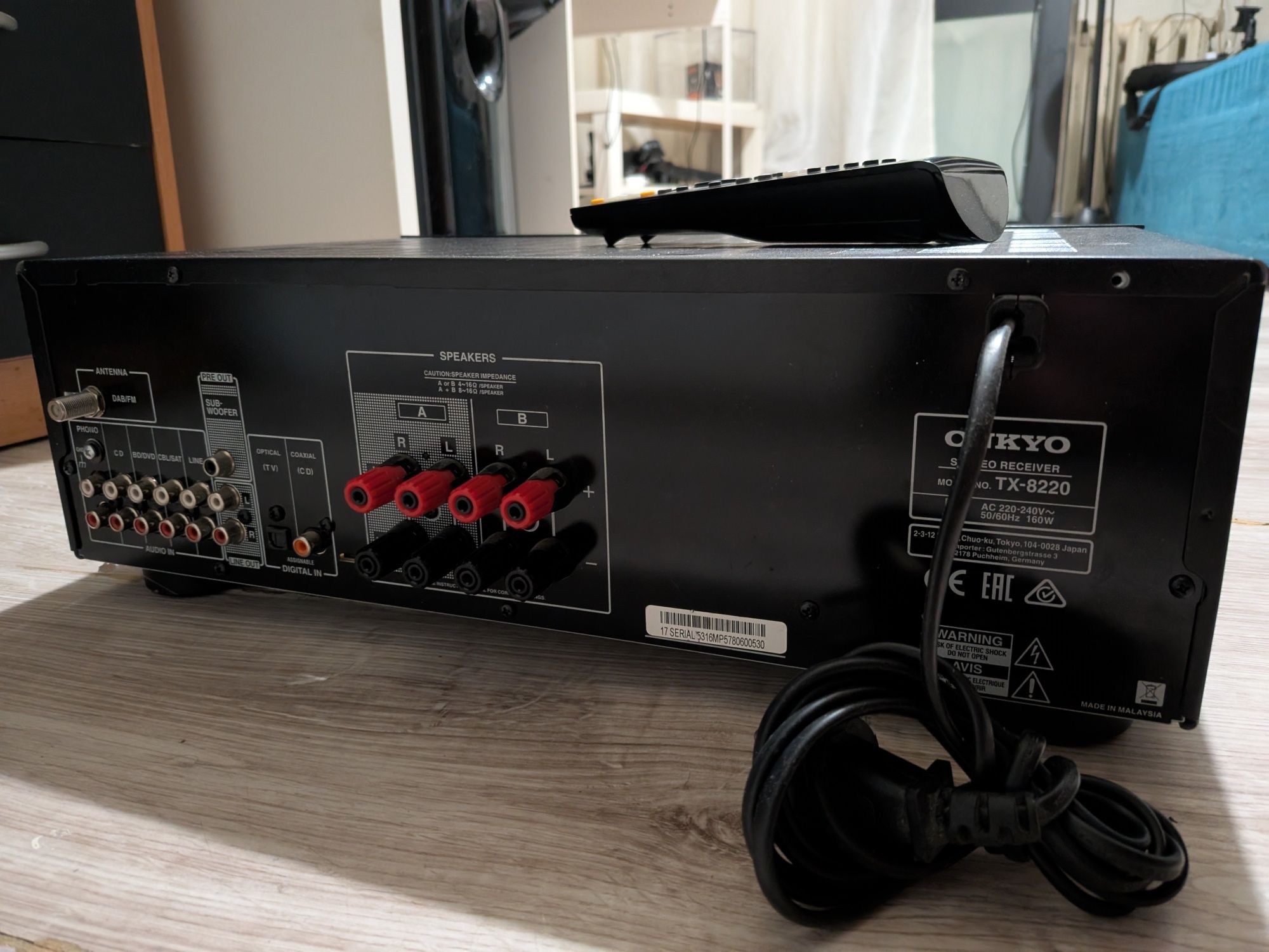 Wzmacniacz amplituner  stereo ONKYO Tx 8220 zestaw