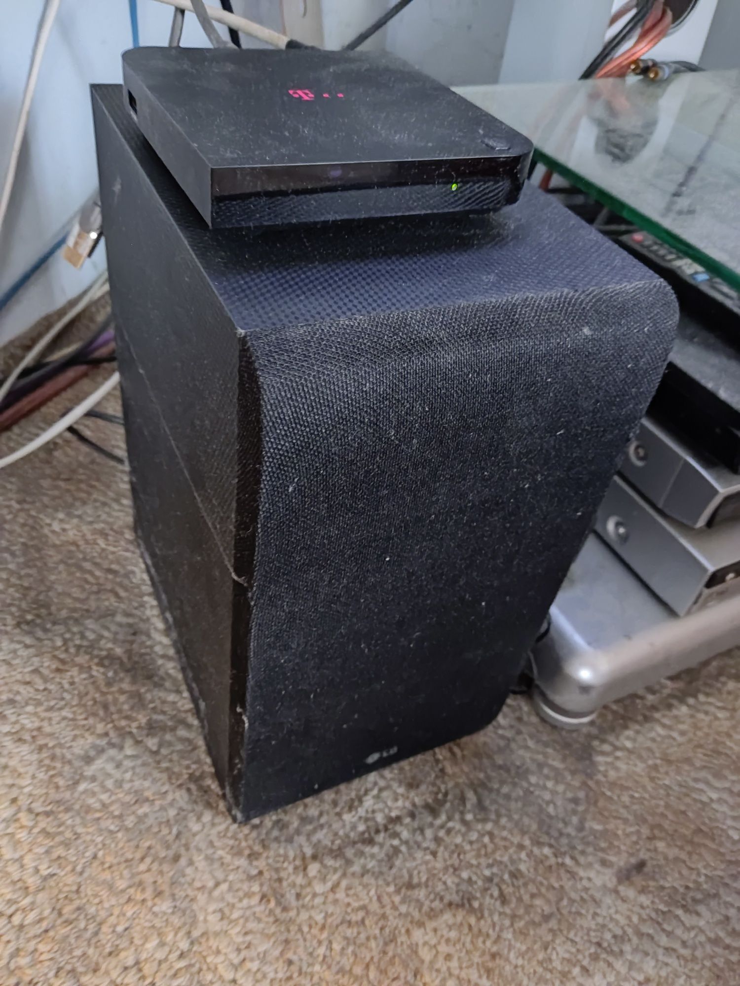 Telewizor LCD 42 LG+tuner+soundbar z subwooferem bezprzewodowym