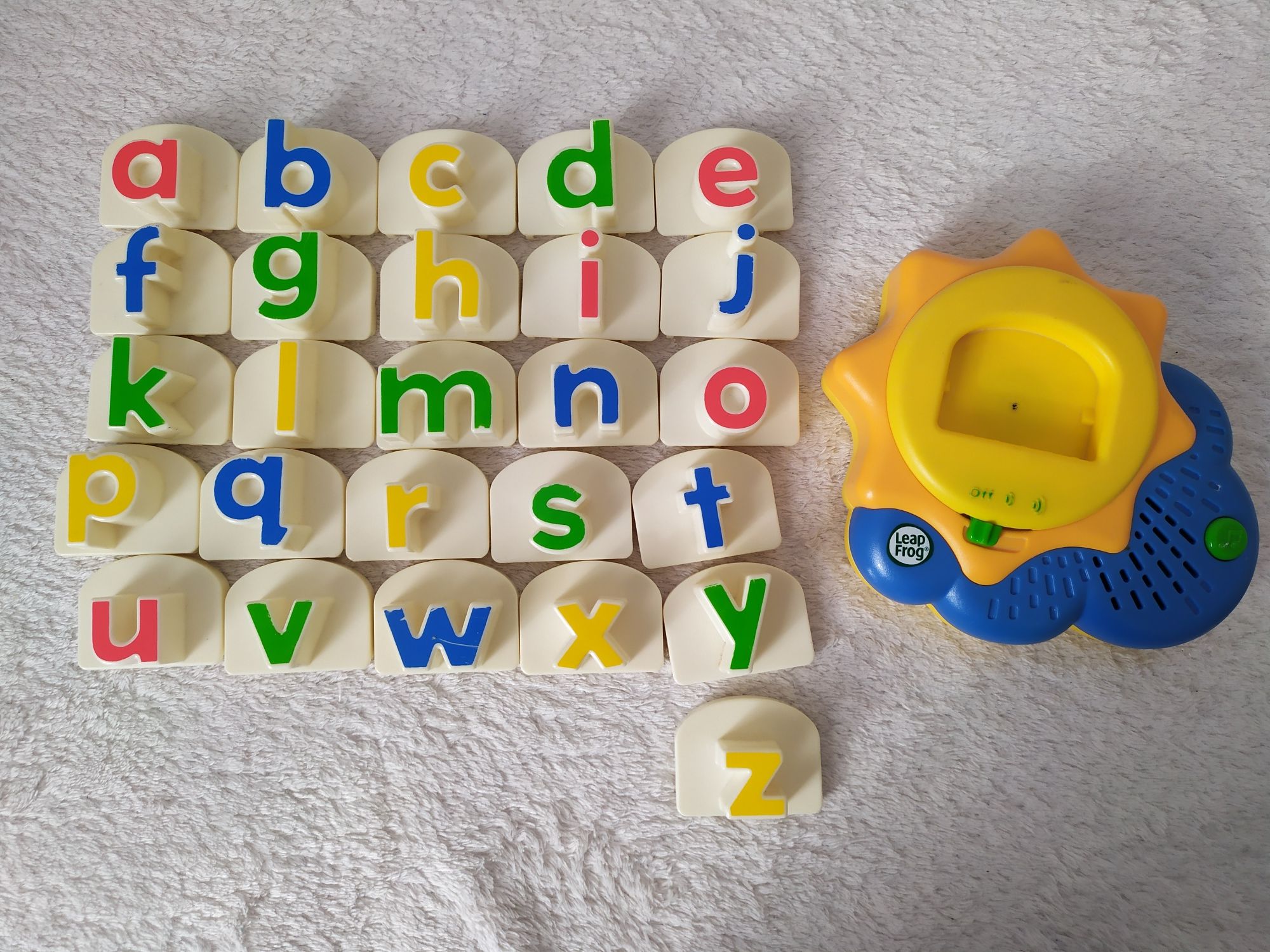 Interaktywna zabawka alfabet po angielsku. Magnetyczna.