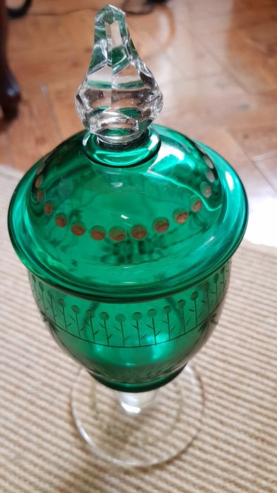Bomboneira de pé alto