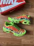 Nike Air Max Plus Tn x Supreme