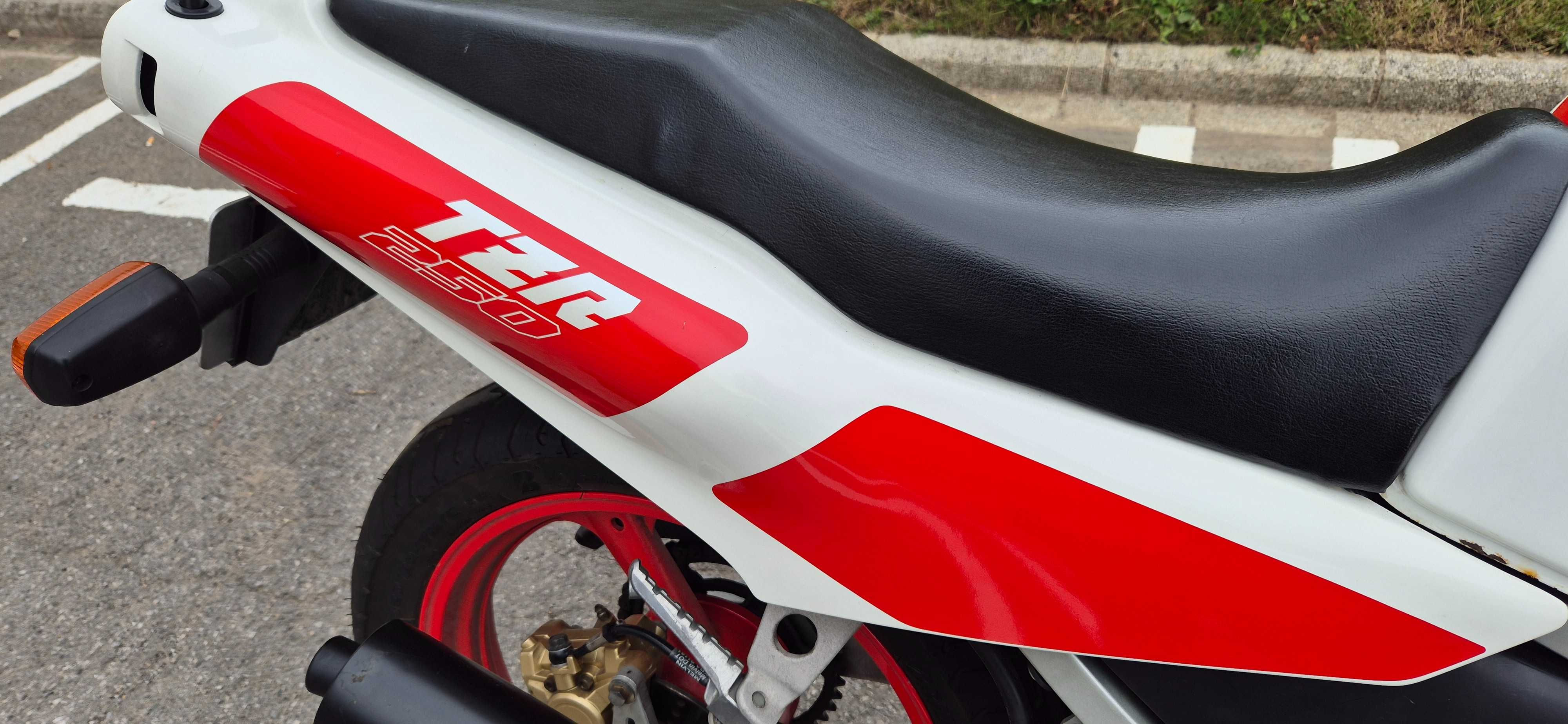 Yamaha tzr250 2ma