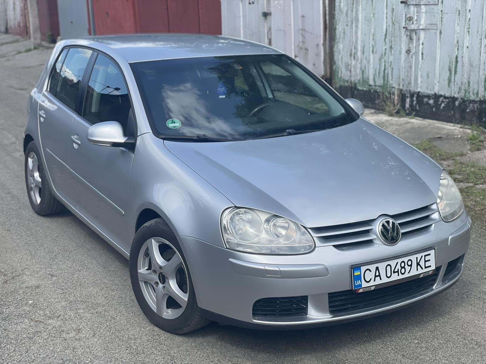 Volkswagen Golf V свіжопригнаний з Німеччини