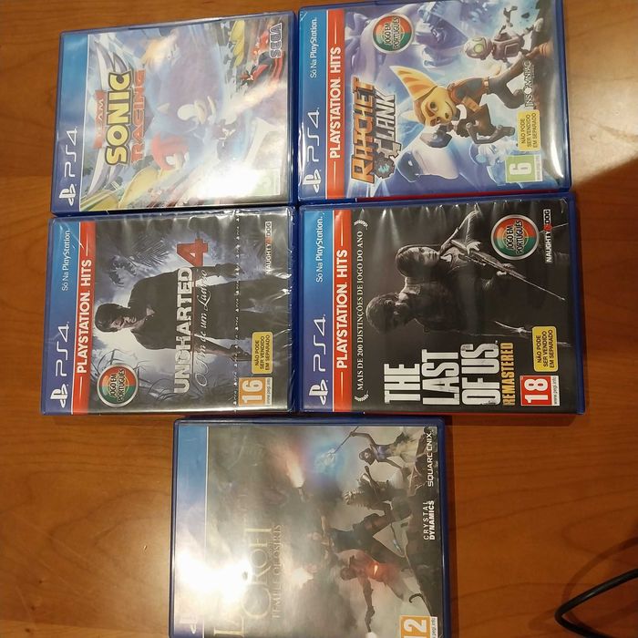 Jogo e acessórios para playstaion 4
