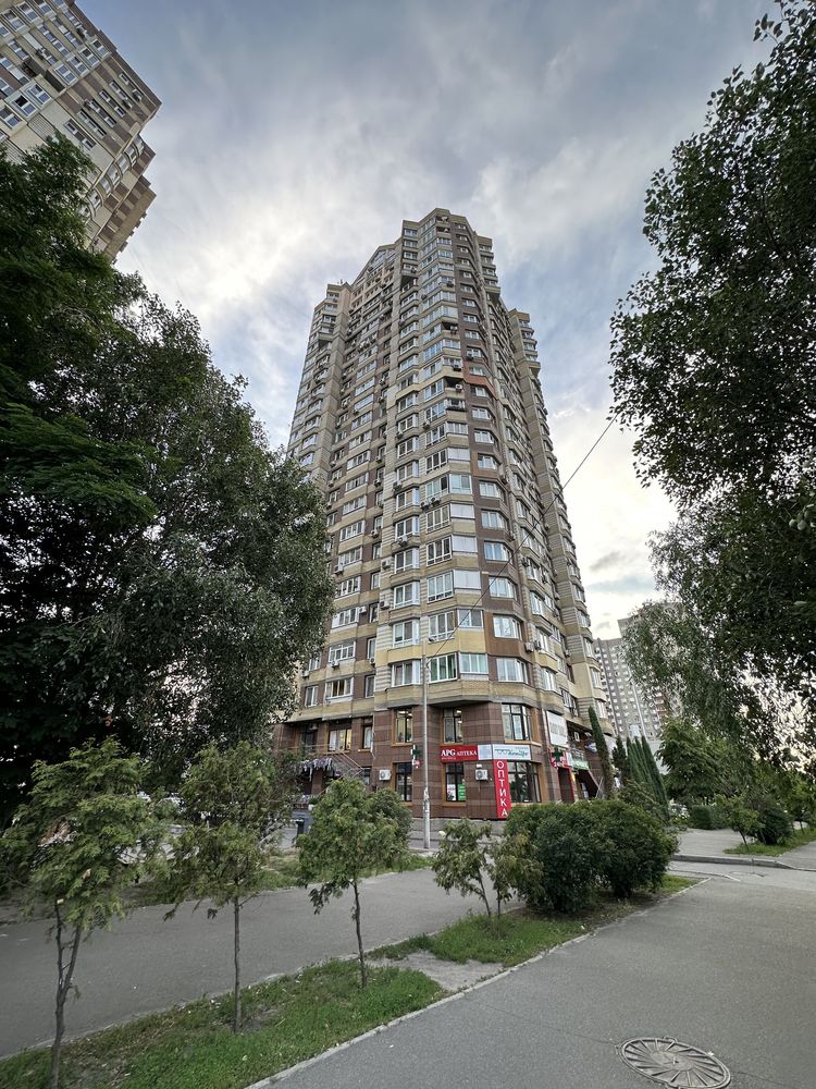 Продаж квартири Григоренка,20 Позняки Осокорки 3 окремі кімн, 3 поверх