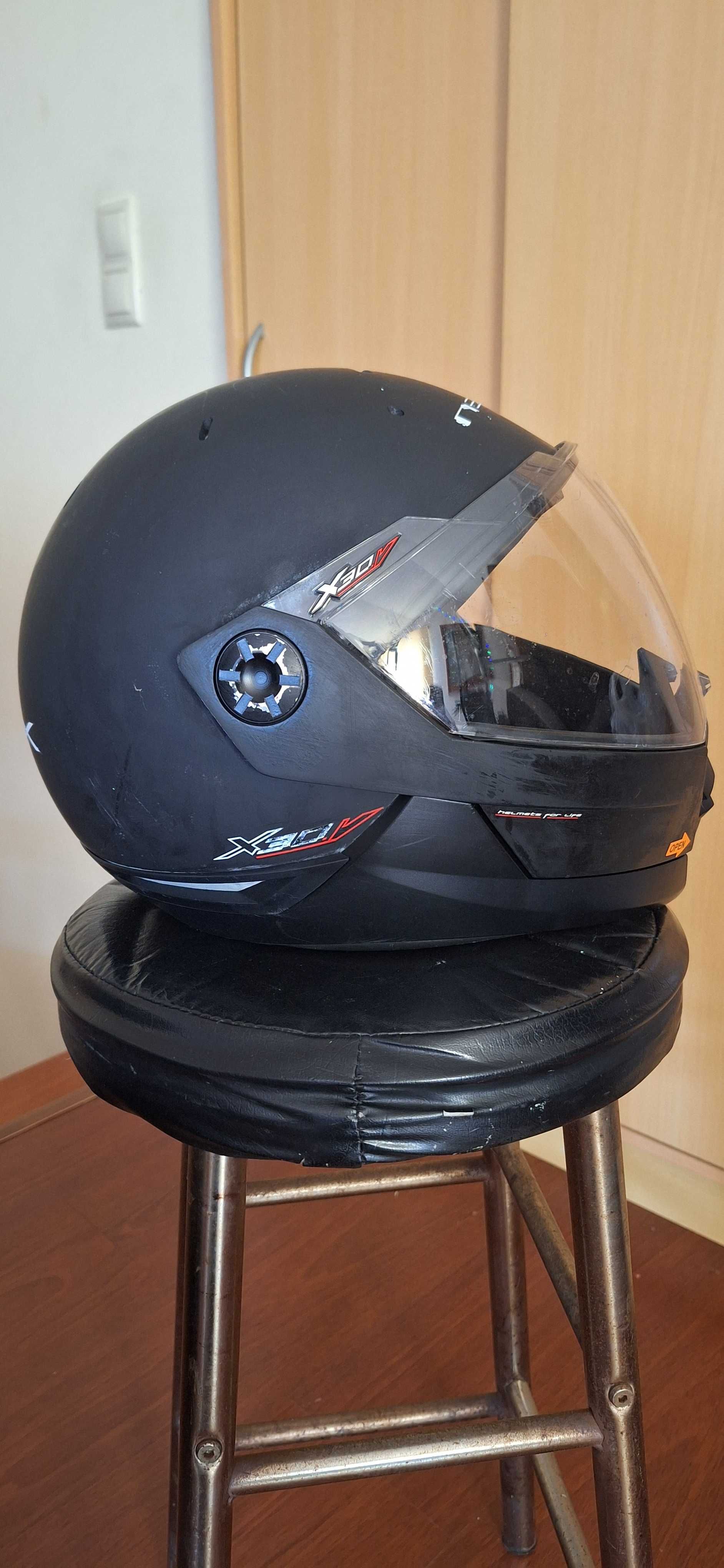 Capacete Nexx usado em bom estado com bolsa de transporte