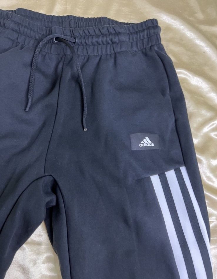 Спортивные штаны Adidas