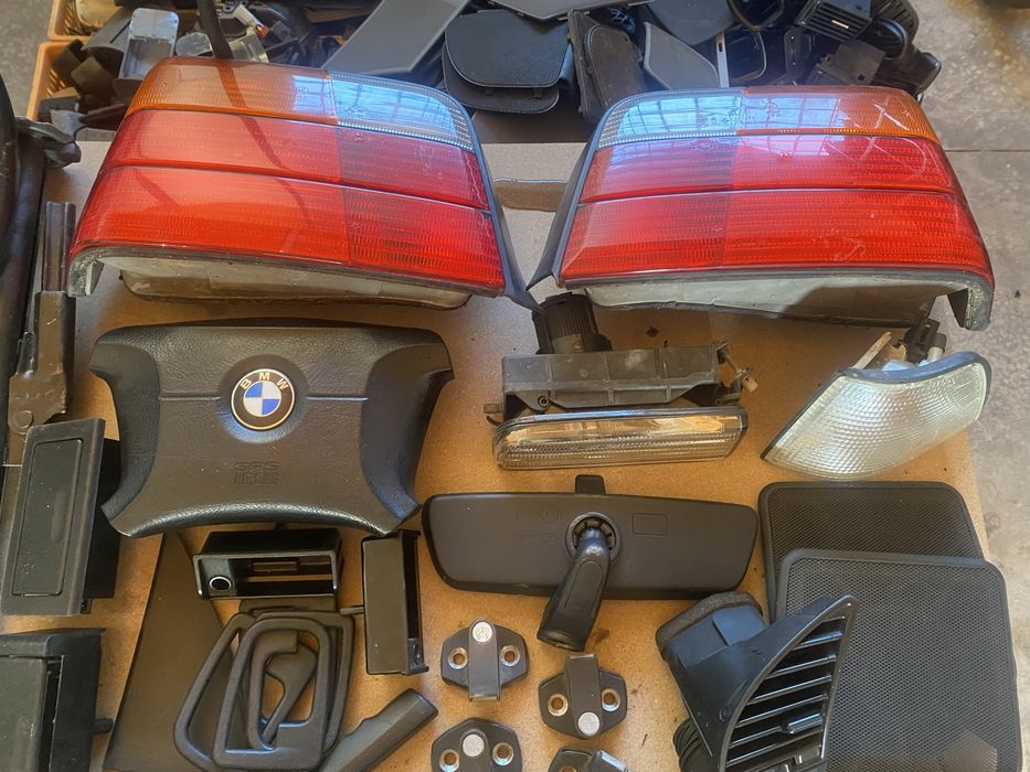 Peças BMW E36 318i, volante, quadrante, farolins, Airbag etc…|USADO