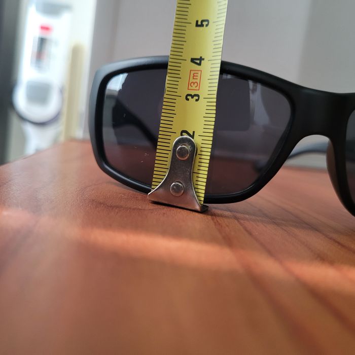 Очки солнцезащитные