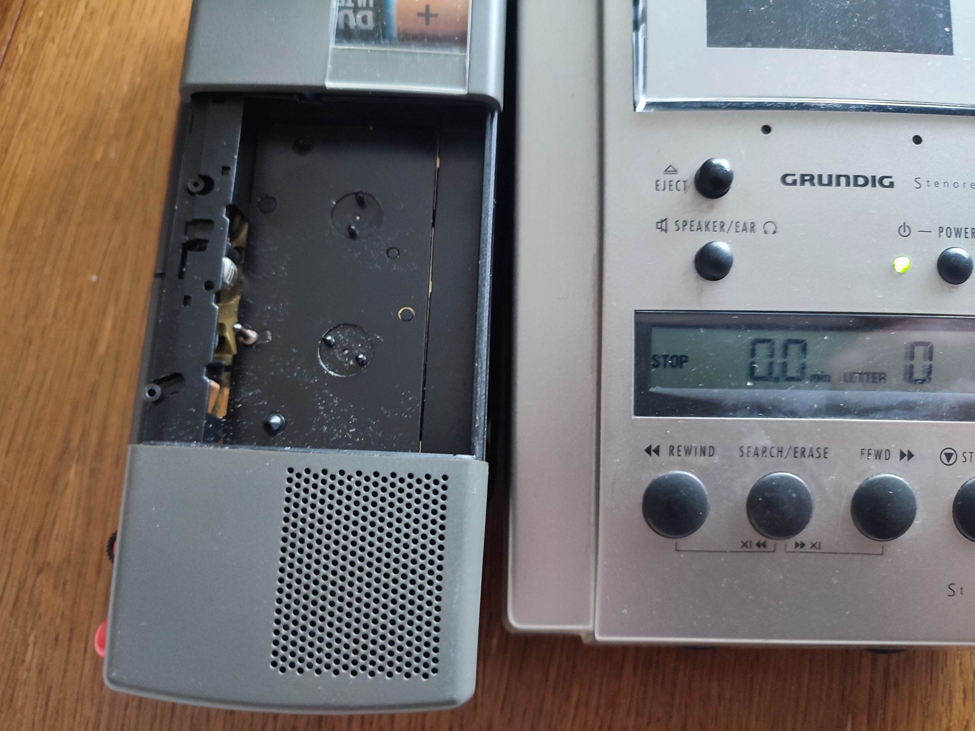 Zestaw Grundig do transkrypcji dyktafon SH 10 i st3221