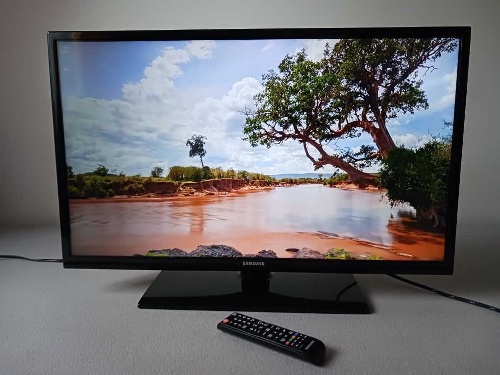 Telewizor Samsung 32 cale UE32EH4003