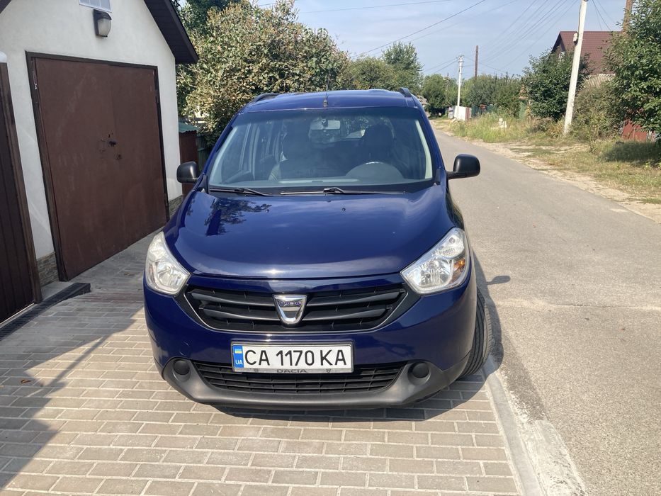 Продам автомобіль Dacia Lodgy 2014р